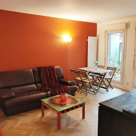 Апартаменты Cosy Avec Terrasse Et Parking *